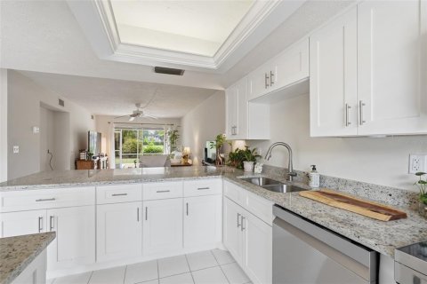Condo in Fort Myers, Florida, 2 bedrooms  № 2222454 - photo 5