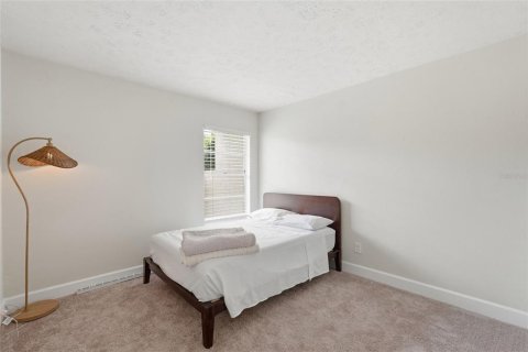 Condo in Fort Myers, Florida, 2 bedrooms  № 2222454 - photo 26