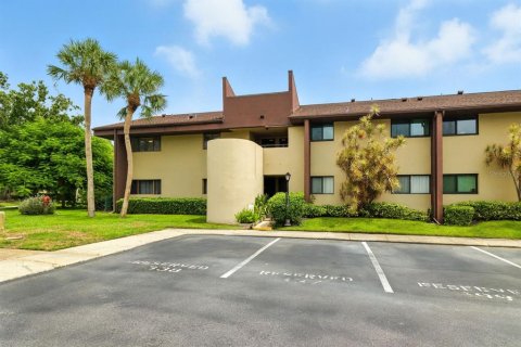 Condo in Saint Petersburg, Florida, 3 bedrooms  № 1912156 - photo 27