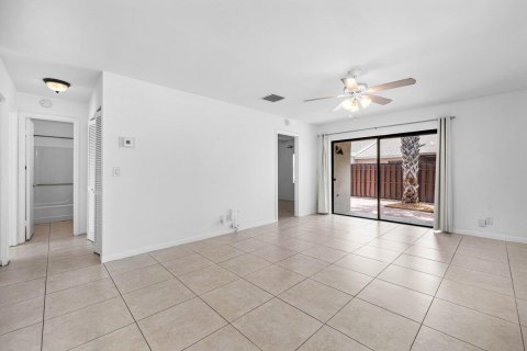 Appartement à louer à Delray Beach, Floride: 2 chambres, 87.61 m2 № 2169469 - photo 11
