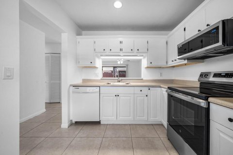 Appartement à louer à Delray Beach, Floride: 2 chambres, 87.61 m2 № 2169469 - photo 9