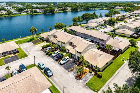 Appartement à louer à Delray Beach, Floride: 2 chambres, 87.61 m2 № 2169469 - photo 6