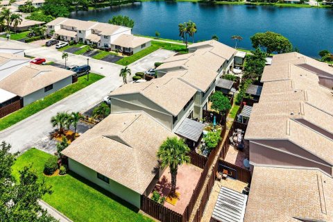 Appartement à louer à Delray Beach, Floride: 2 chambres, 87.61 m2 № 2169469 - photo 5