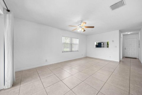 Appartement à louer à Delray Beach, Floride: 2 chambres, 87.61 m2 № 2169469 - photo 13
