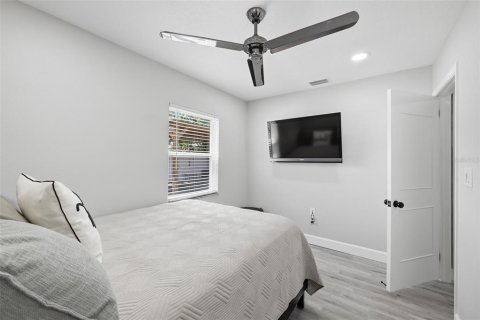 Villa ou maison à vendre à Tampa, Floride: 4 chambres, 150.41 m2 № 2322542 - photo 25