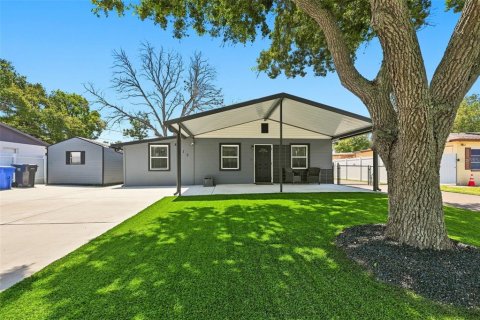 Villa ou maison à vendre à Tampa, Floride: 4 chambres, 150.41 m2 № 2322542 - photo 4