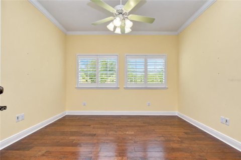 House in Fish Hawk, Florida 3 bedrooms, 245.26 sq.m. № 2395856 - photo 7