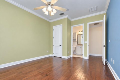 House in Fish Hawk, Florida 3 bedrooms, 245.26 sq.m. № 2395856 - photo 27