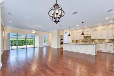 House in Fish Hawk, Florida 3 bedrooms, 245.26 sq.m. № 2395856 - photo 16