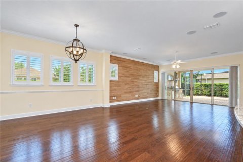 House in Fish Hawk, Florida 3 bedrooms, 245.26 sq.m. № 2395856 - photo 18