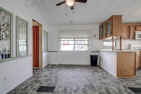 Apartamento en alquiler en Weeki Wachee, Florida, 1 dormitorio, 71.35 m2 № 1905393 - foto 11