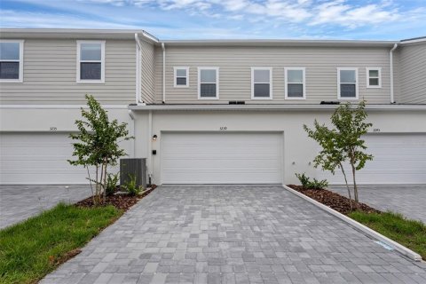 Townhouse in Apopka, Florida 3 bedrooms, 137.12 sq.m. № 2218355 - photo 28