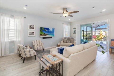 Villa ou maison à vendre à Kissimmee, Floride: 4 chambres, 228.17 m2 № 1558518 - photo 9