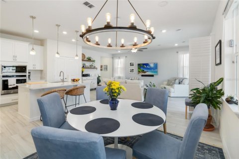 Villa ou maison à vendre à Kissimmee, Floride: 4 chambres, 228.17 m2 № 1558518 - photo 12