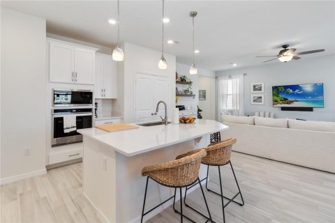 Villa ou maison à vendre à Kissimmee, Floride: 4 chambres, 228.17 m2 № 1558518 - photo 14
