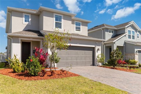 Villa ou maison à vendre à Kissimmee, Floride: 4 chambres, 228.17 m2 № 1558518 - photo 4
