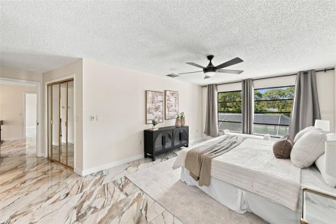 Casa en venta en Clearwater, Florida, 4 dormitorios, 269.7 m2 № 2410578 - foto 19