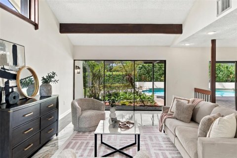 Casa en venta en Clearwater, Florida, 4 dormitorios, 269.7 m2 № 2410578 - foto 4