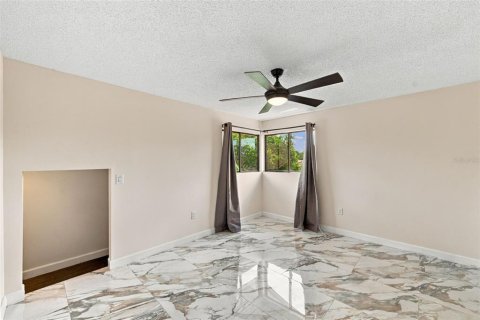 Casa en venta en Clearwater, Florida, 4 dormitorios, 269.7 m2 № 2410578 - foto 28