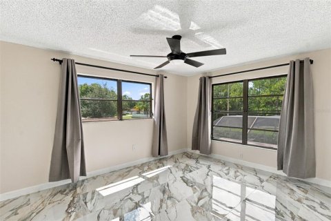 Casa en venta en Clearwater, Florida, 4 dormitorios, 269.7 m2 № 2410578 - foto 24
