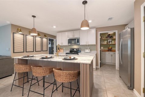 Casa en venta en Parrish, Florida, 5 dormitorios, 228.73 m2 № 2152331 - foto 8