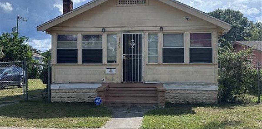 Villa ou maison à Saint Petersburg, Floride 3 chambres, 115.2 m2 № 2411379