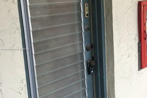 Copropriété à vendre à North Lauderdale, Floride: 1 chambre, 77.11 m2 № 1937745 - photo 3