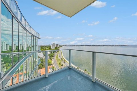 Condominio en alquiler en Tampa, Florida, 2 dormitorios, 235.69 m2 № 2102267 - foto 27
