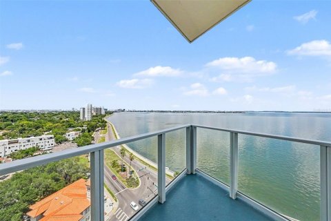 Condominio en alquiler en Tampa, Florida, 2 dormitorios, 235.69 m2 № 2102267 - foto 22