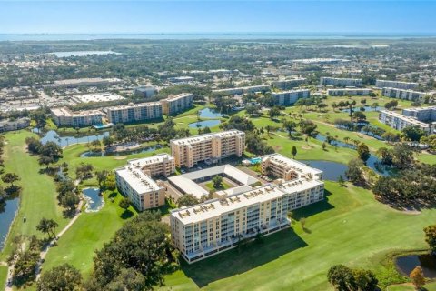 Condo in Bradenton, Florida, 2 bedrooms № 2148814 - photo 24