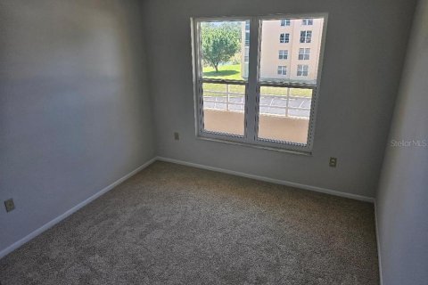 Condo in Bradenton, Florida, 2 bedrooms № 2148814 - photo 14