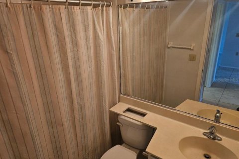 Condo in Bradenton, Florida, 2 bedrooms № 2148814 - photo 15