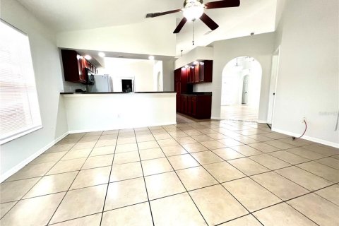 House in Davenport, Florida 3 bedrooms, 162.86 sq.m. № 1918147 - photo 8