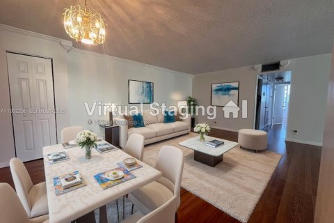 Condo in Miami, Florida, 2 bedrooms  № 2024208 - photo 8