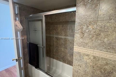 Condo in Miami, Florida, 2 bedrooms  № 2024208 - photo 24