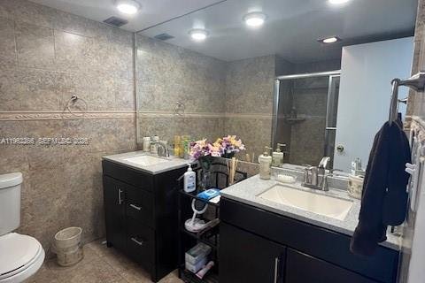 Condo in Miami, Florida, 2 bedrooms  № 2024208 - photo 25
