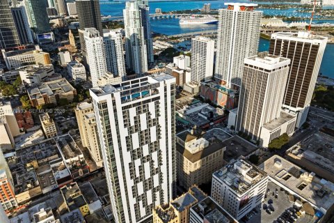 Condo in Miami, Florida, 1 bedroom  № 2032057