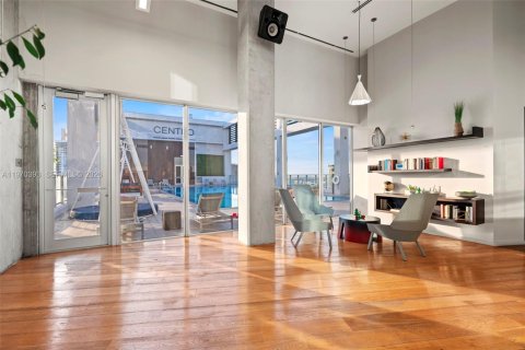 Condo in Miami, Florida, 1 bedroom  № 2032057 - photo 19