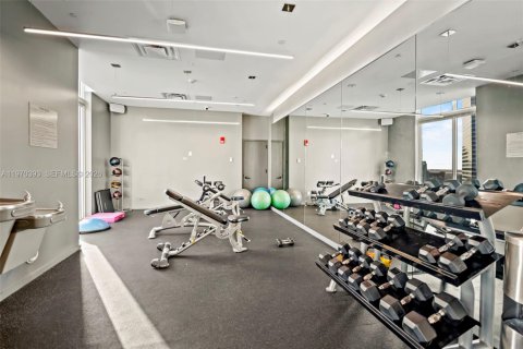 Condo in Miami, Florida, 1 bedroom  № 2032057 - photo 20