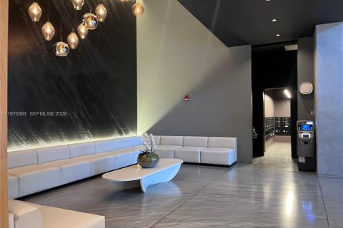 Condo in Miami, Florida, 1 bedroom  № 2032057 - photo 4