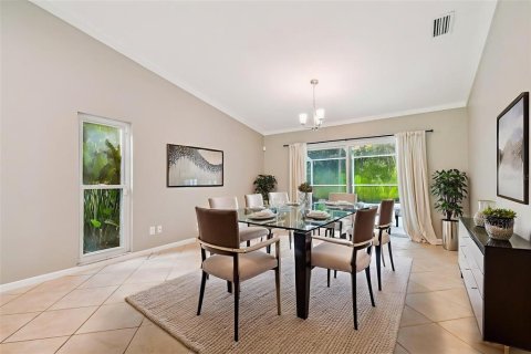 House in Tampa, Florida 4 bedrooms, 221.39 sq.m. № 1854369 - photo 10
