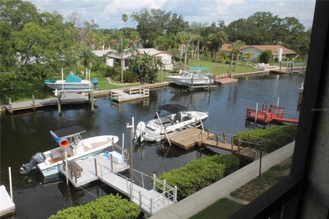 Condominio en venta en Port Richey, Florida, 2 dormitorios, 95.22 m2 № 1564121 - foto 1