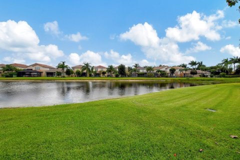 Villa ou maison à louer à Boynton Beach, Floride: 4 chambres, 248.05 m2 № 1224774 - photo 1