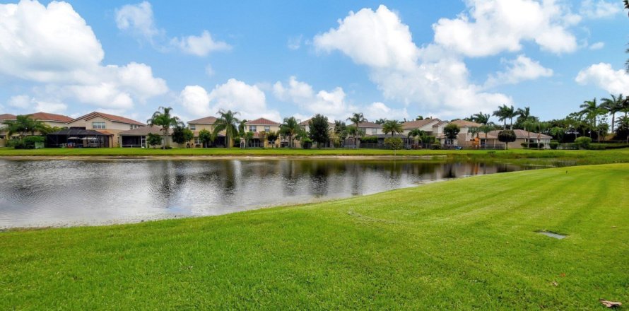 Villa ou maison à Boynton Beach, Floride 4 chambres, 248.05 m2 № 1224774