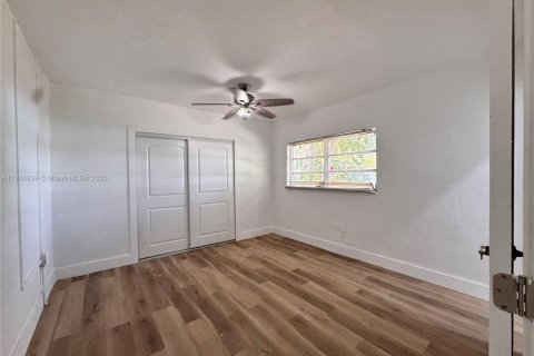 Купить виллу или дом в Майами-Гарденс, Флорида 3 спальни, 73.21м2, № 1972853 - фото 11