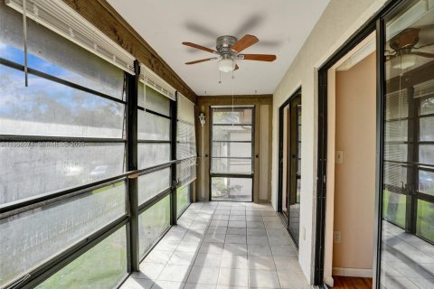 Condominio en alquiler en Tamarac, Florida, 2 dormitorios, 76.83 m2 № 2010453 - foto 19
