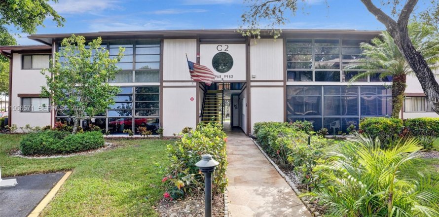 Condominio en Tamarac, Florida, 2 dormitorios  № 2010453