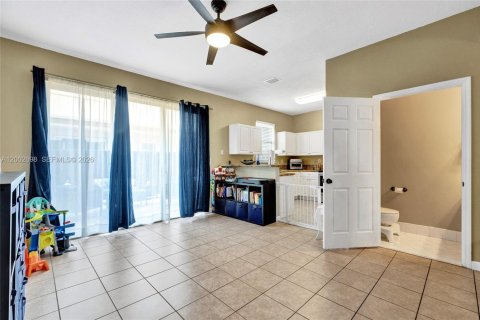 Townhouse in Miami, Florida 3 bedrooms, 163.32 sq.m. № 2066570 - photo 14