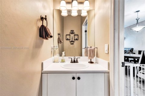 Townhouse in Miami, Florida 3 bedrooms, 163.32 sq.m. № 2066570 - photo 12