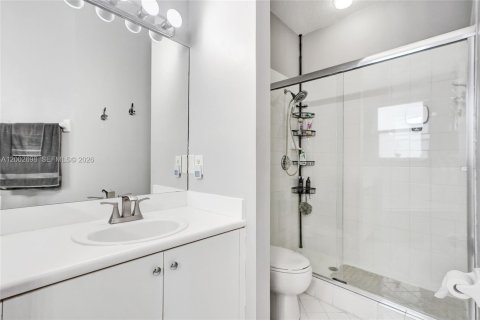 Townhouse in Miami, Florida 3 bedrooms, 163.32 sq.m. № 2066570 - photo 22